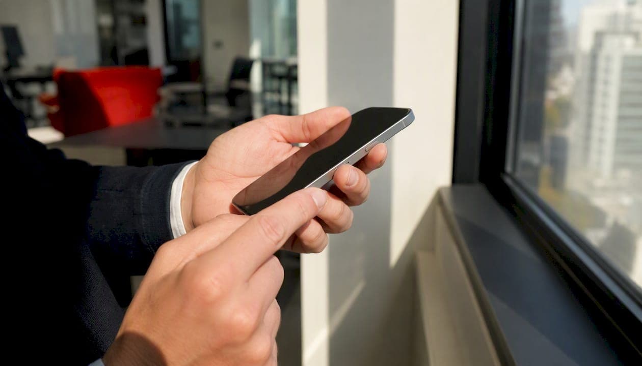 CRM Phone Integration for Sales and Service Teams